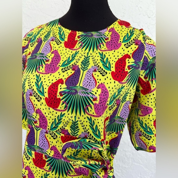 Emily McCarthy Lola Wrap Dress in Peekaboo Cat Print Size Medium NEW - Picture 5 of 11